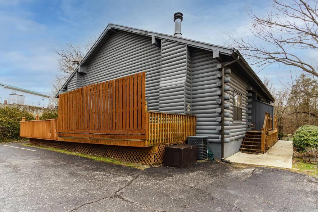 3 Bedroom Log Cabin Condo Close To Everything! Бренсон Екстер'єр фото