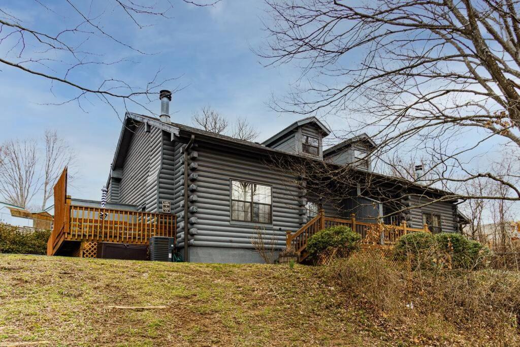 3 Bedroom Log Cabin Condo Close To Everything! Бренсон Екстер'єр фото