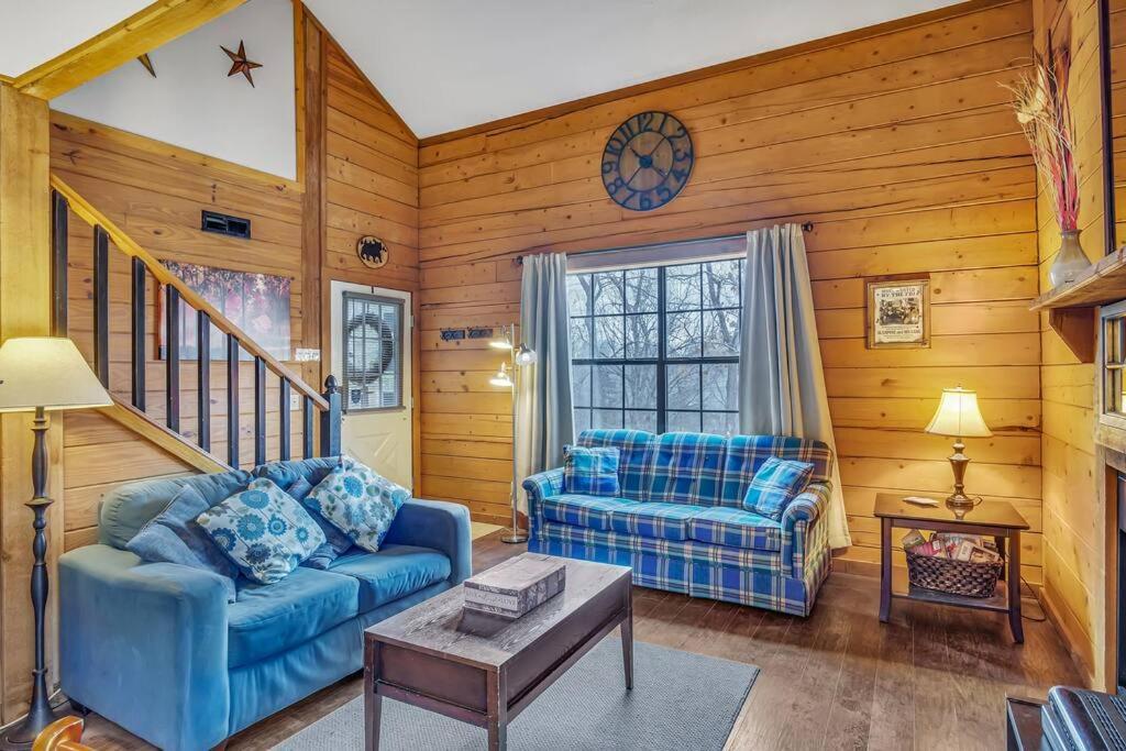 3 Bedroom Log Cabin Condo Close To Everything! Бренсон Екстер'єр фото